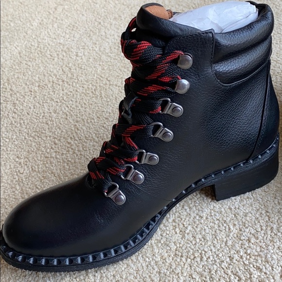 NWT Gentle Souls Black Ankle Boots in Sz 7.5M. - Picture 4 of 6